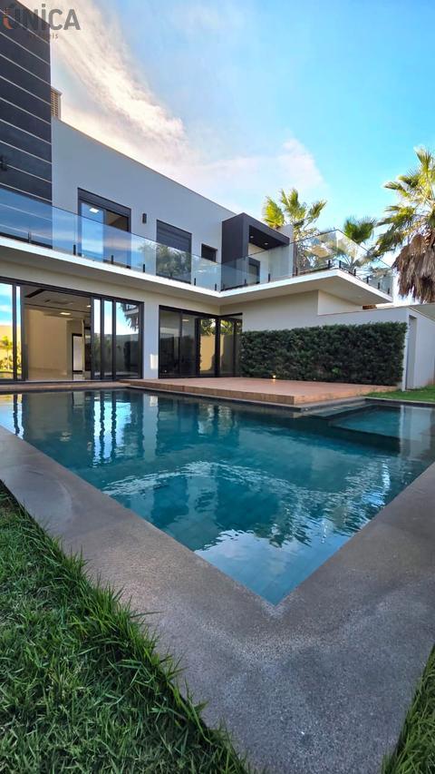 Casa à venda em Paranavaí, Jardim Guanabara, com 3 suítes, com 382 m², Condominio Bella Vista