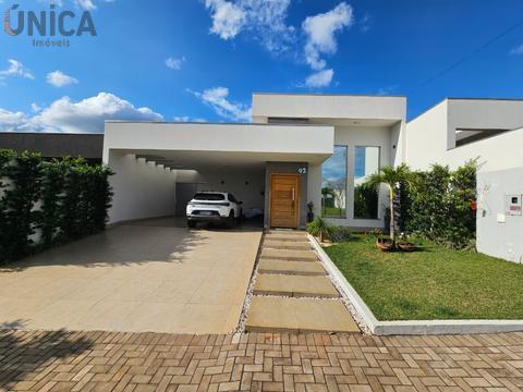 Casa para alugar em Paranavaí, Jardim Iguaçu, com 3 quartos, com 200 m², Condomínio Parthenon