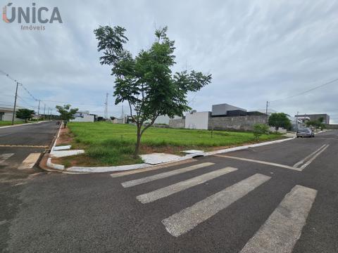 Terreno à venda em Paranavaí, Jardim Monte Cristo, com 420 m², Condomínio Parthenon